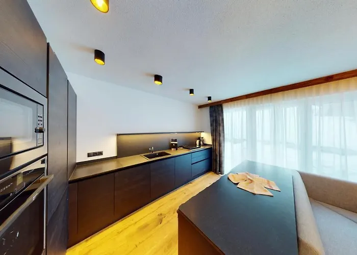 A Casa Brilliant * Ζόλντεν